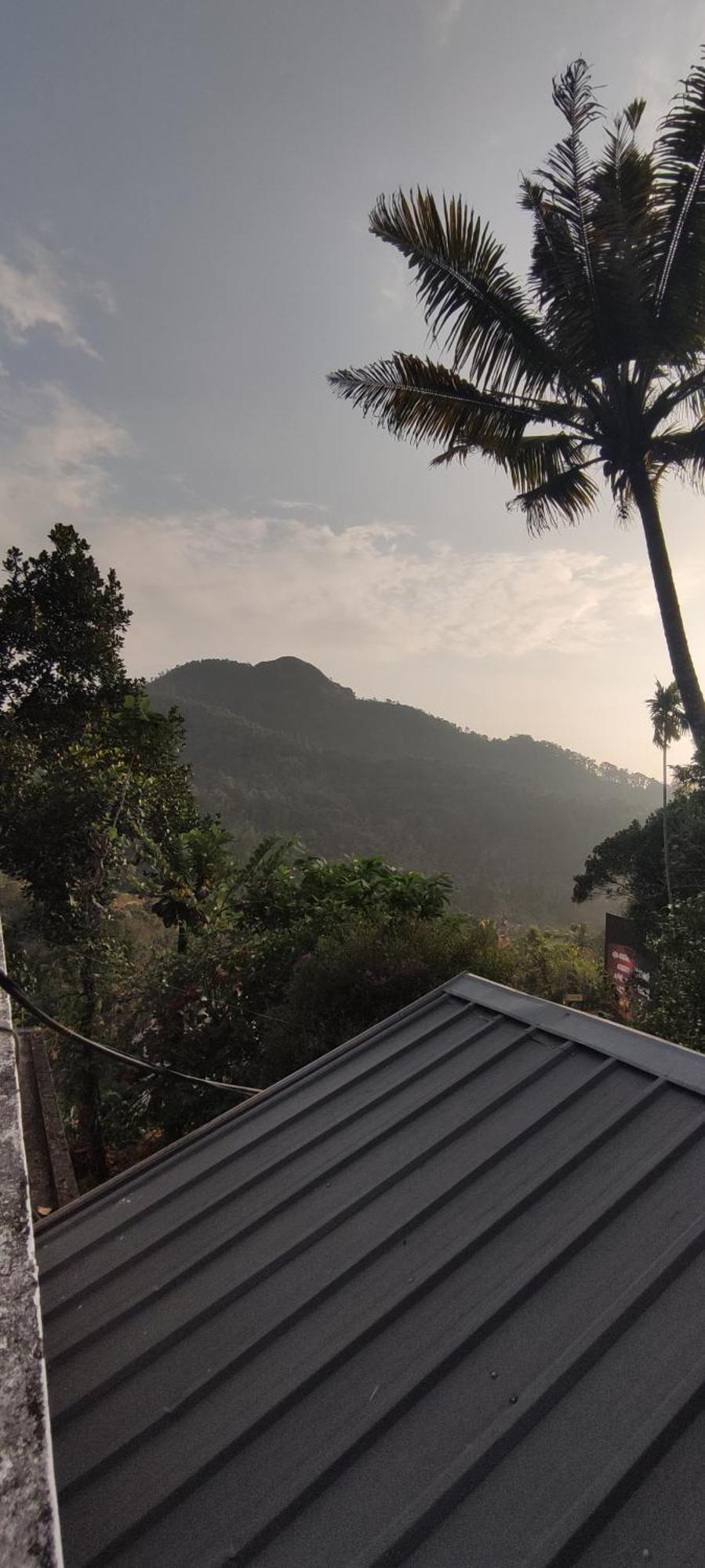 Koonamparayil Home Stay Munnar Anaviratty-Family Only Exterior photo