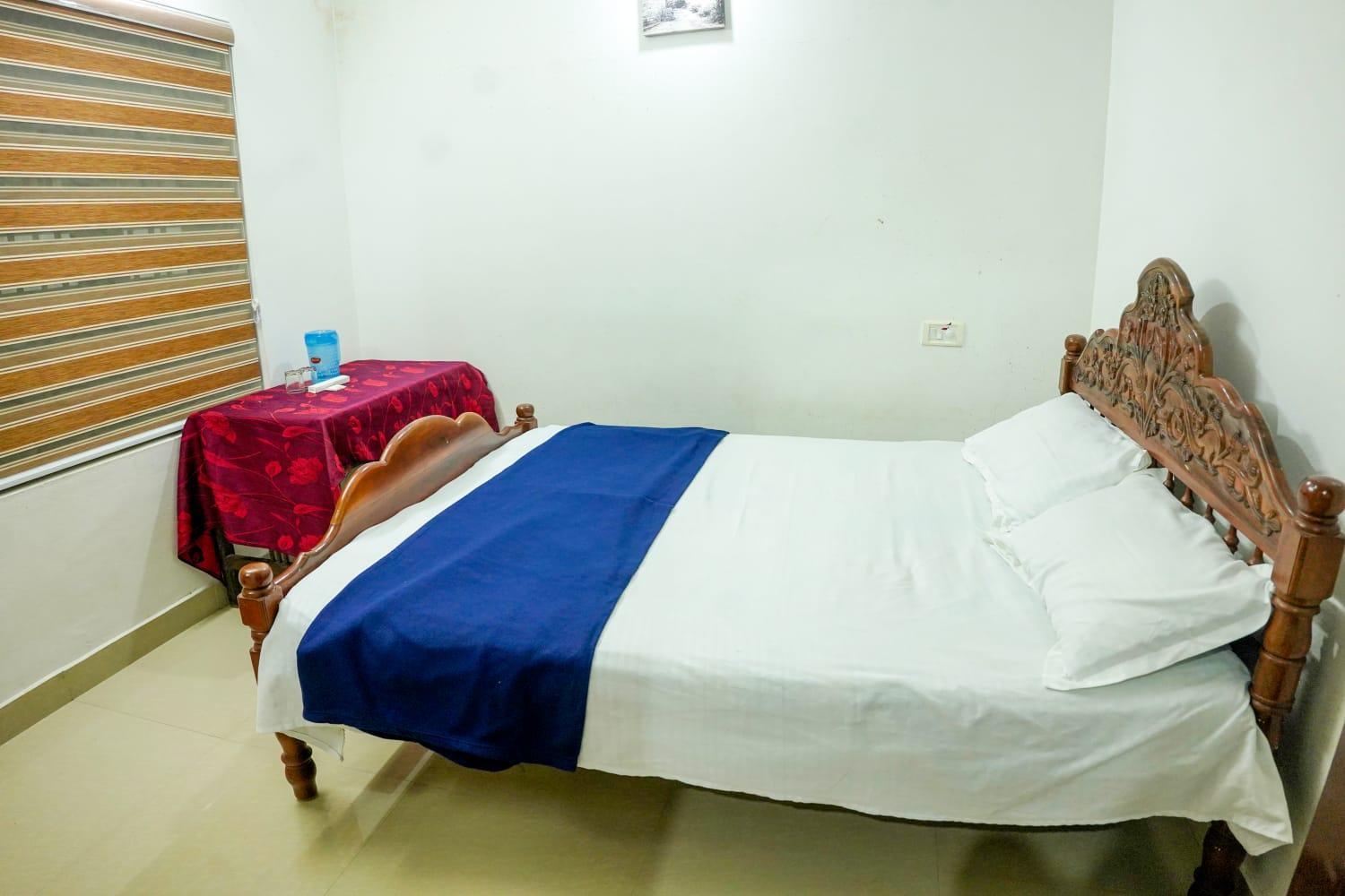 Koonamparayil Home Stay Munnar Anaviratty-Family Only Exterior photo
